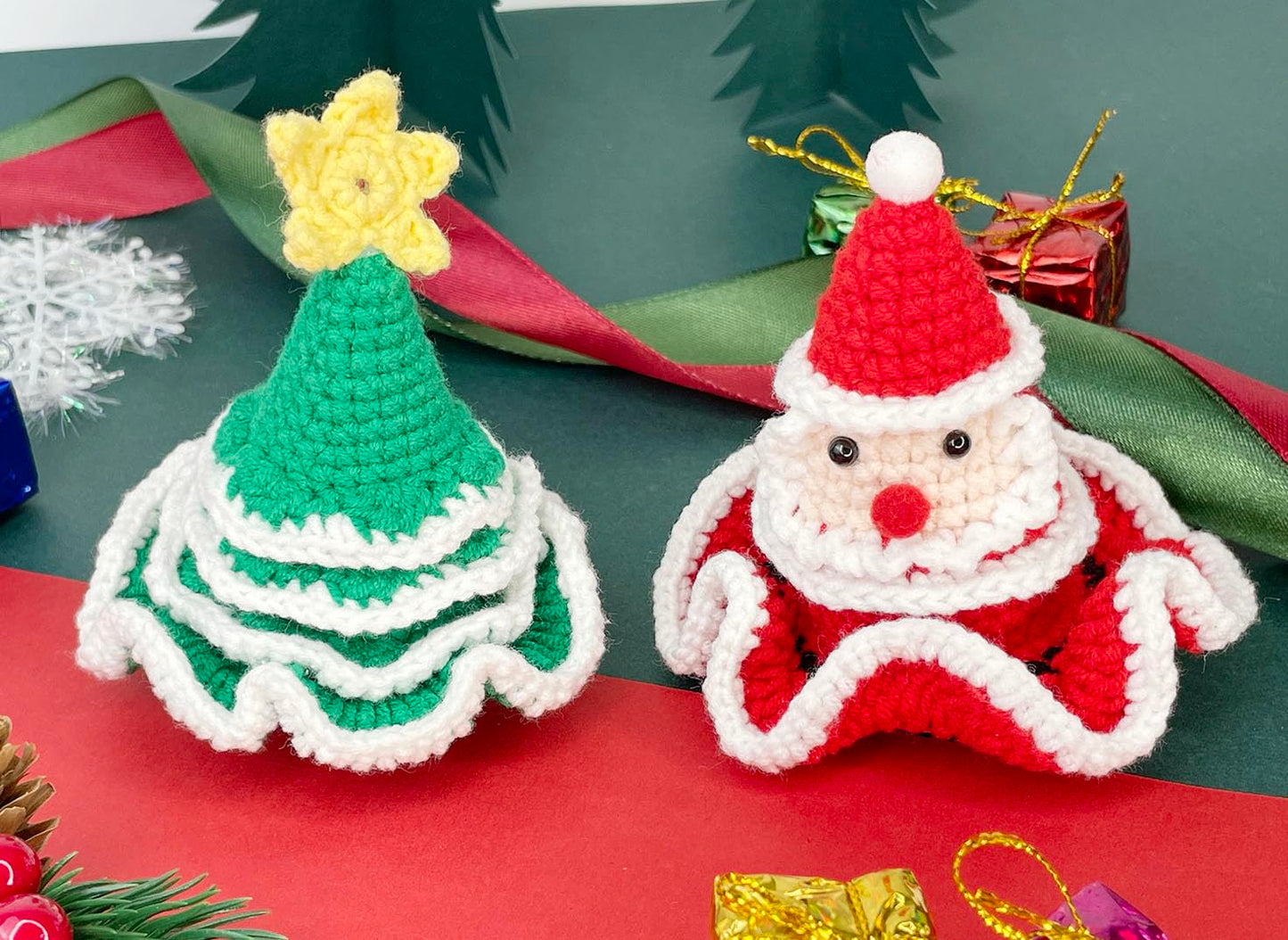 2PCS Christmas Hair Clips, Handmade Christmas Tree and Santa Style Christmas Hair Accessories for Women Girls Kids, Red Green Glittery Holiday Hair Clips Christmas Party Costume Accessories Gift