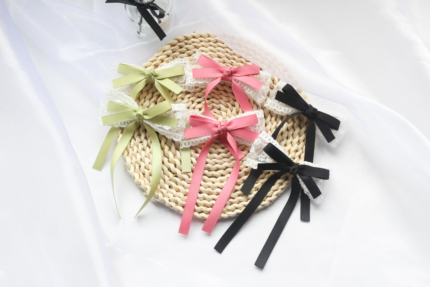 HZCBSJ 6pcs Hair Bows for Women - Cute Hair Clips Ribbon Bowknots Lace Bows Hair Accessories for Girlfriend Daughter （Black Green Red)