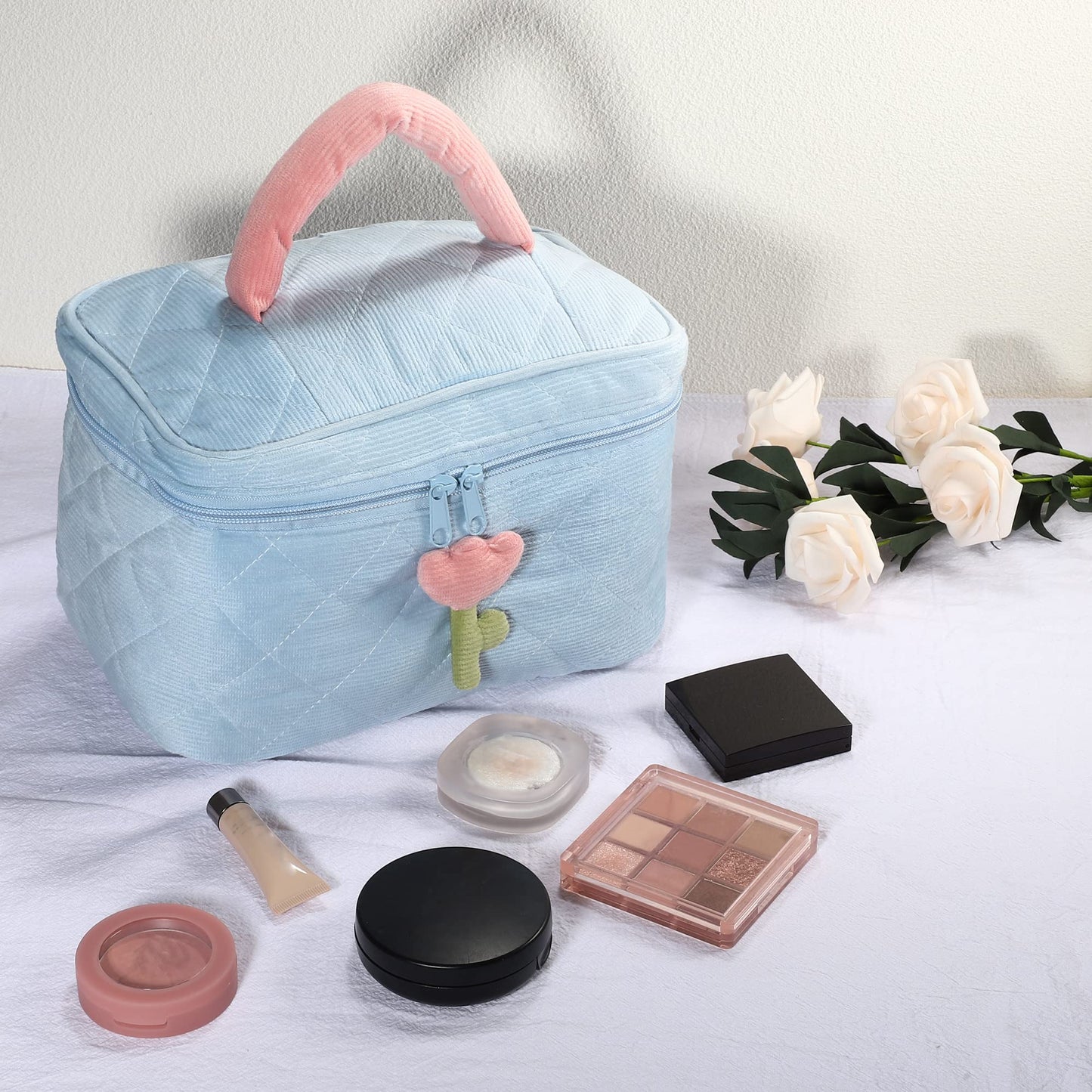 VOCOSTE Corduroy Makeup Bag, Large Travel Cosmetic Bag Quilted Toiletry Bag Aesthetic Cute Tulip Flower Pattern Makeup Bag for Women, Blue