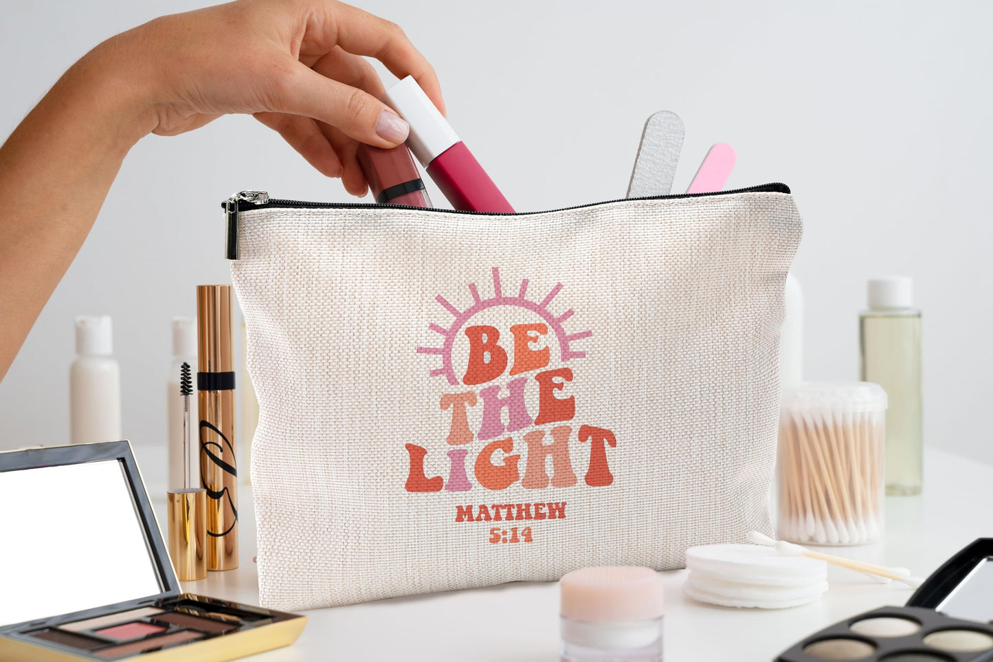 QGFM Christian Gifts for Women,Bible Verse Makeup Bag,Be The Light Cosmetic Bags With Zipper,Makeup Bag Gifts for Christian Women