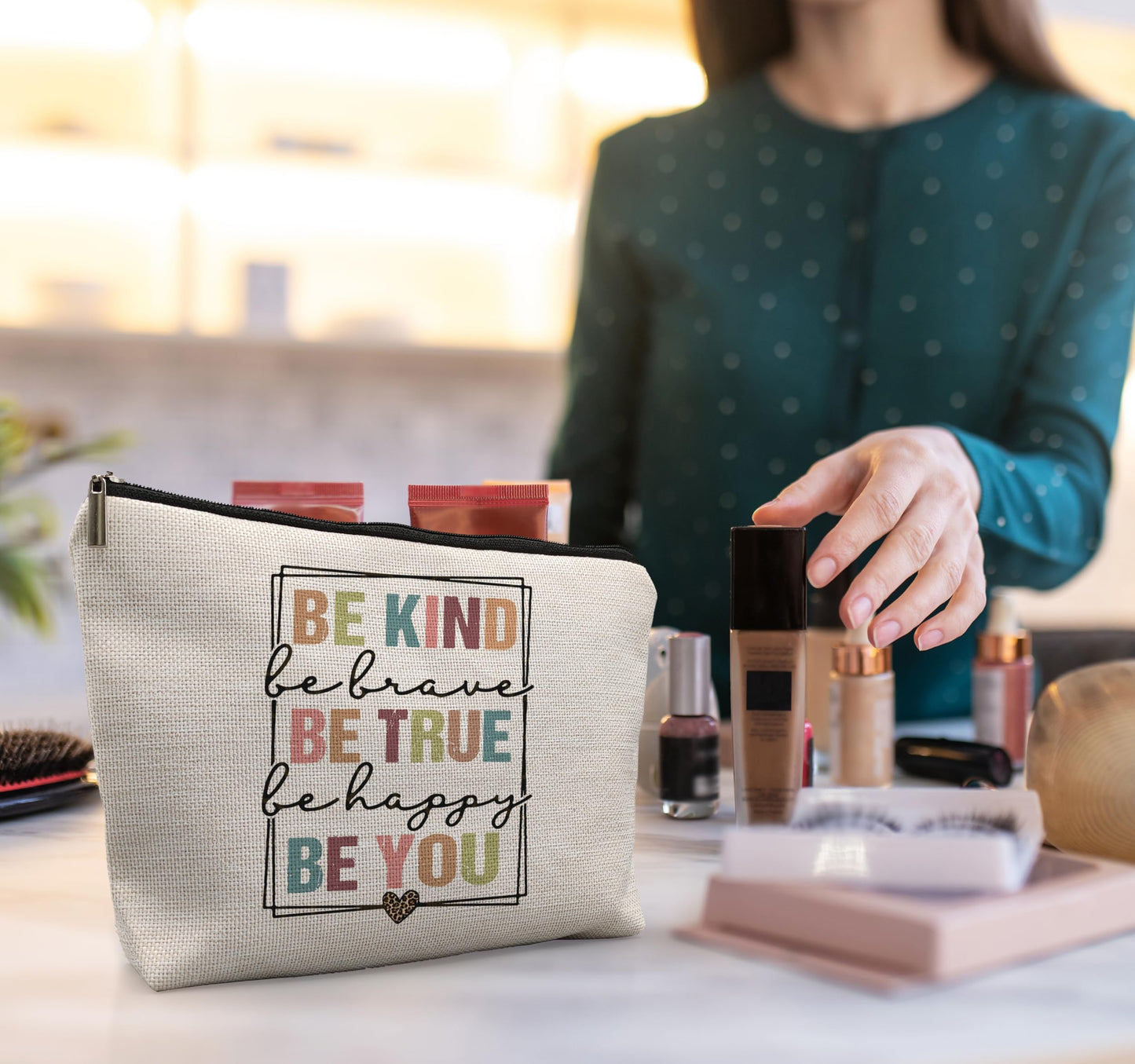 uinwk Be Kind Makeup Bags,Motivational Makeup Bag Cosmetic Bag,Kindness Gifts,Inspirational Gifts For Women Girls Friends Daughter Coworker