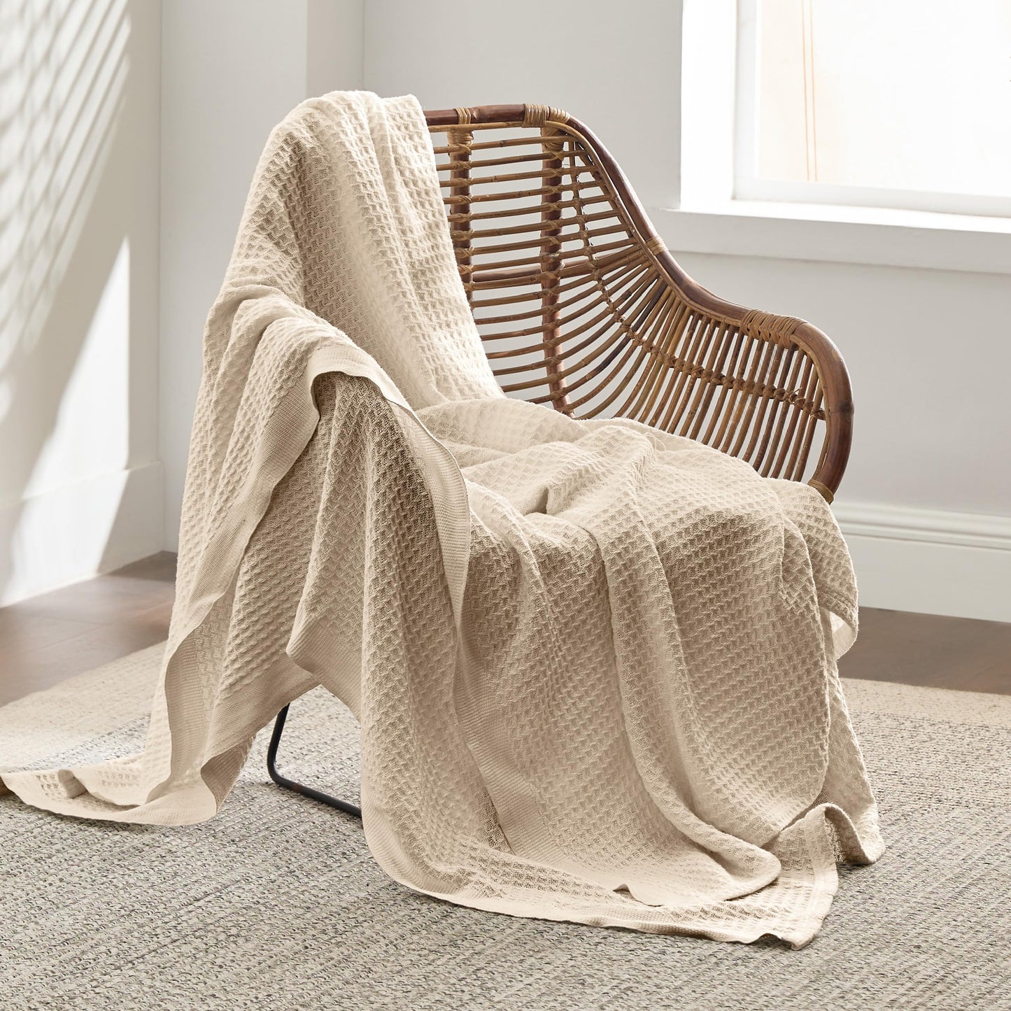 Bedsure 100% Cotton Blankets Twin XL Size for Bed - Waffle Weave Blankets for Summer, Lightweight and Breathable Soft Woven Blankets for Spring, Beige, 66x90 inches