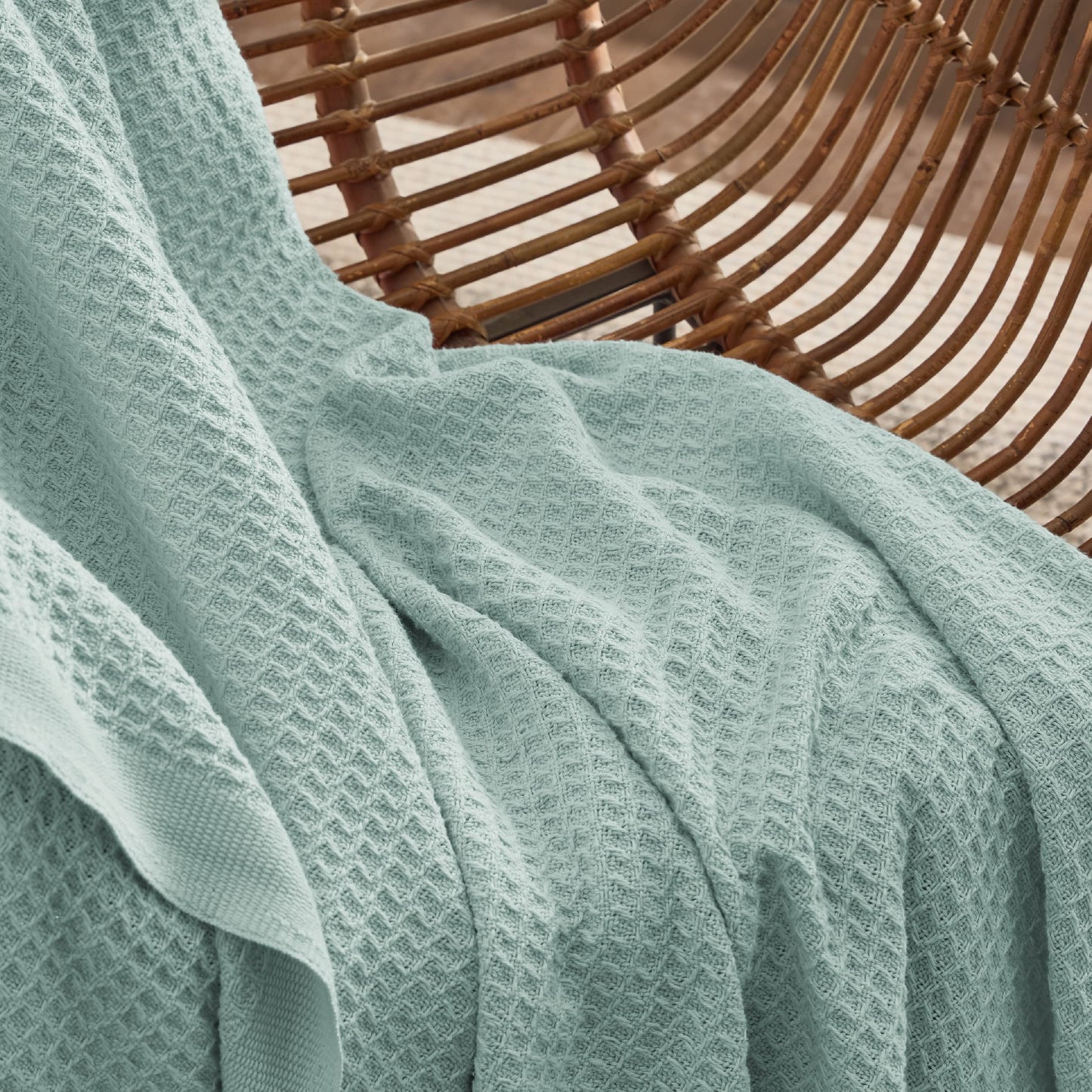 Bedsure 100% Cotton Blankets Twin XL Size for Bed - Waffle Weave Blankets for Summer, Lightweight and Breathable Soft Woven Blankets for Spring, Mint, 66x90 inches